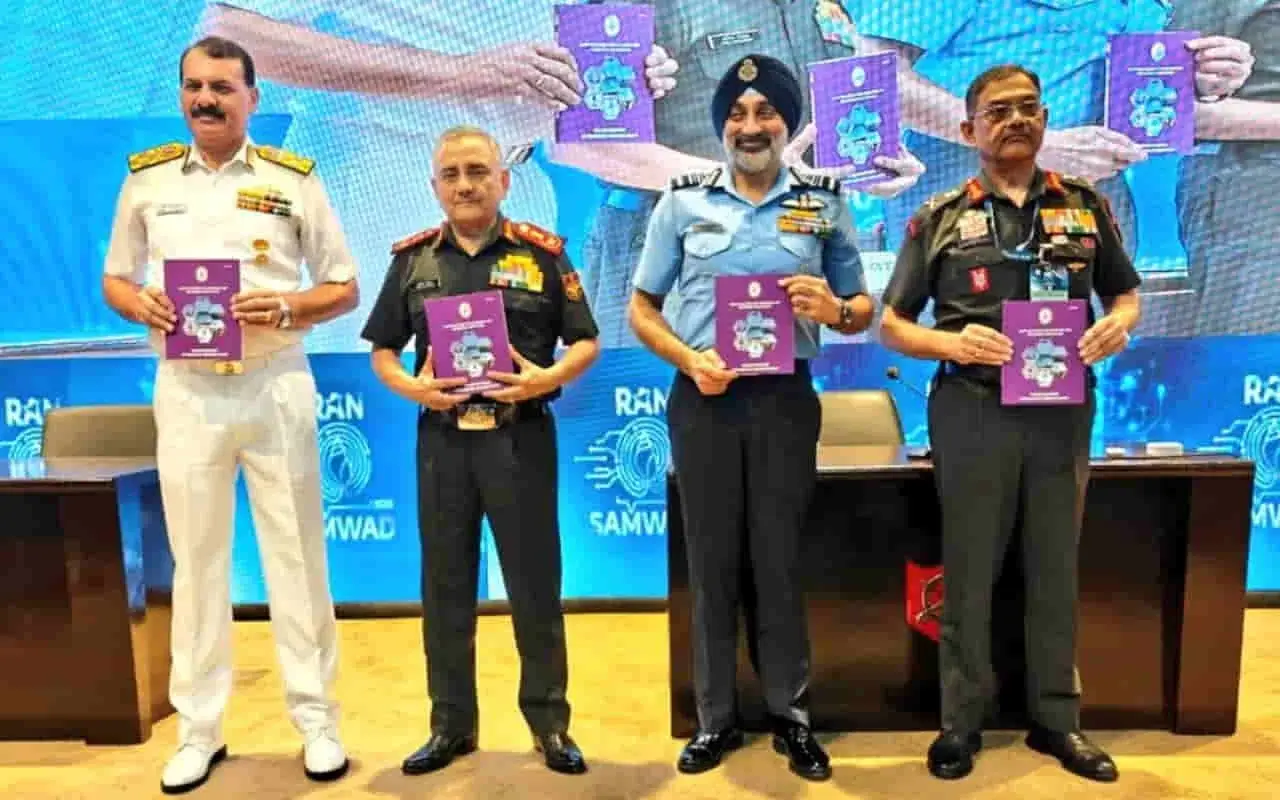 Ran Samwad 2025 Doctrine:'युद्ध का मैदान बने इंसानी दिमाग' से ऐसे जंग लड़ेंगे स्पेशल फोर्सेज के जवान! ऑपरेशन सिंदूर के बाद सौंपा गया नया काम 1 Ran Samwad 2025 Doctrine: Indian Special Forces Information Warfare