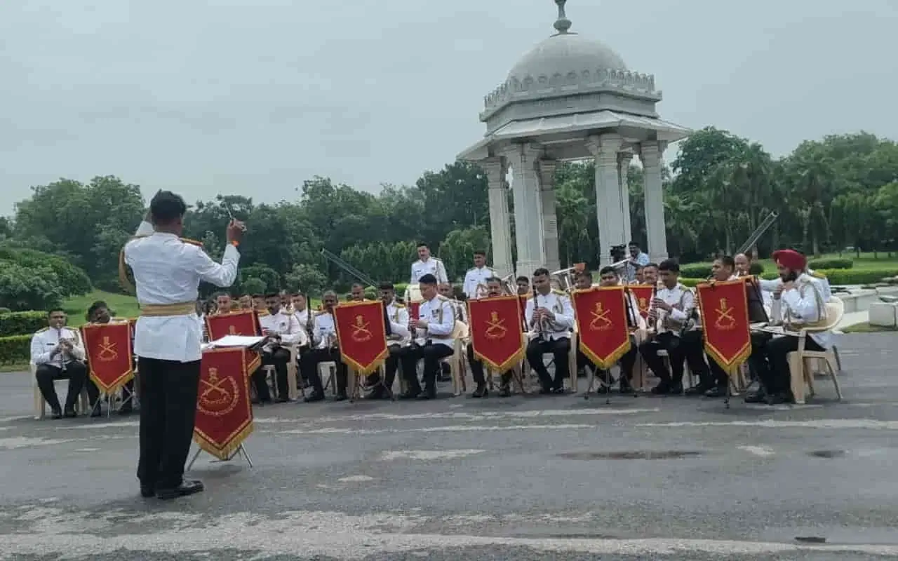 Independence Day 2025: IAF Choppers to Fly Over Red Fort with Operation Sindoor Flag, Army Bands to Play Patriotic Tunes Across India